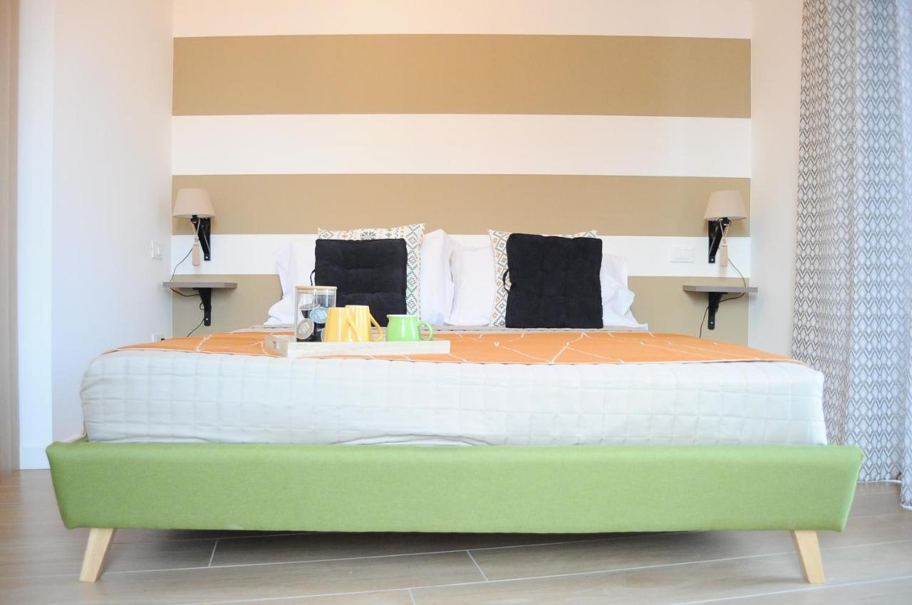 The Corner 180 Suite Cosenza Ngoại thất bức ảnh