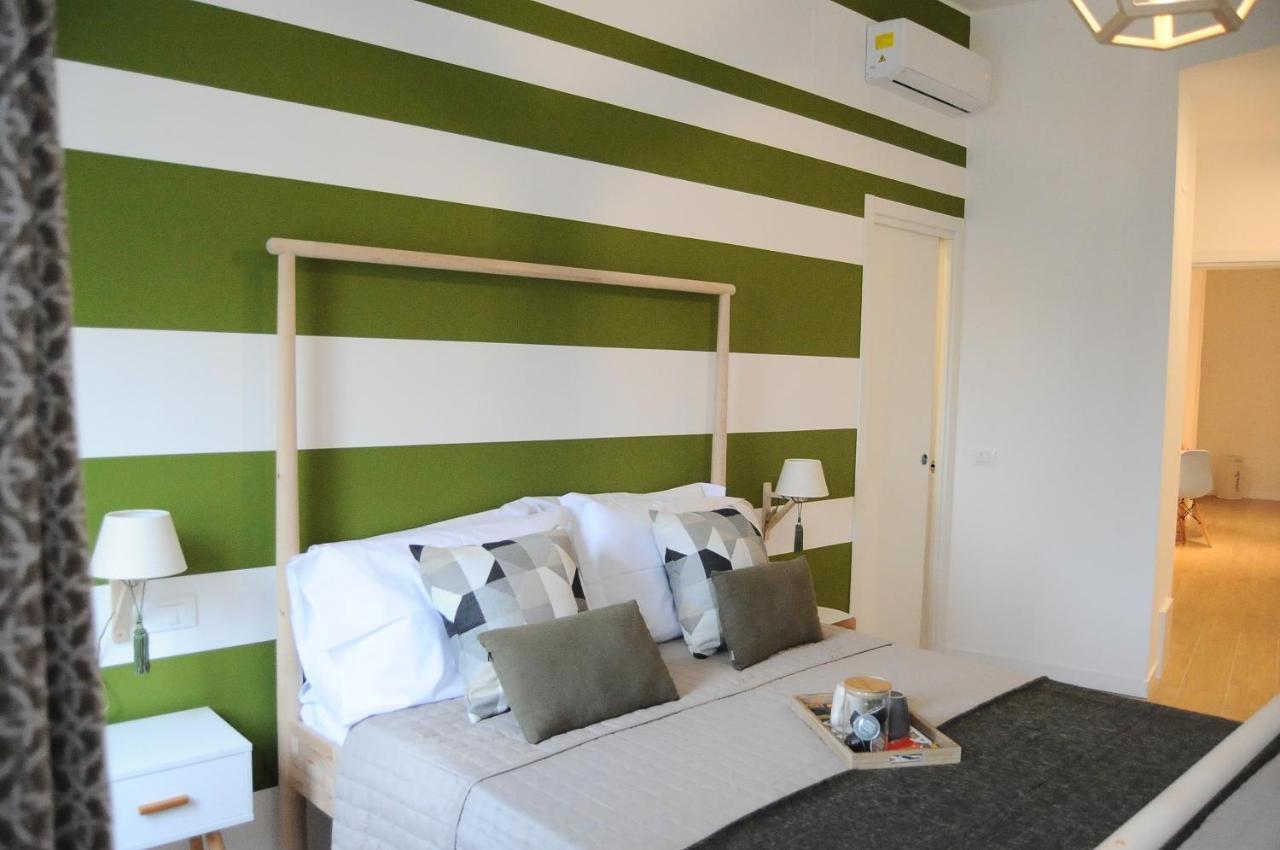 The Corner 180 Suite Cosenza Ngoại thất bức ảnh